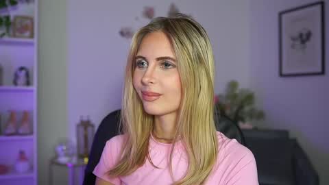 catecrago  online show from February 24, 2025, 2:15 pm