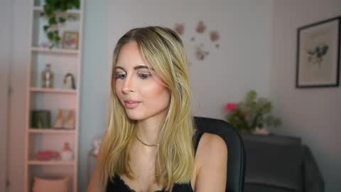 catecrago  online show from February 27, 2025, 2:10 pm