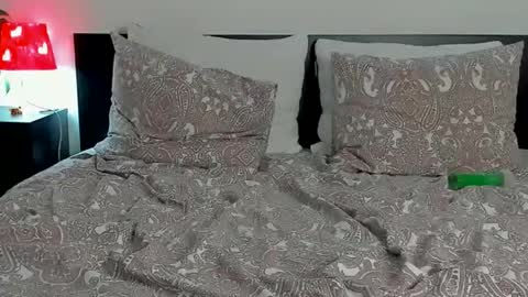 Kat online show from February 10, 2025, 1:22 pm