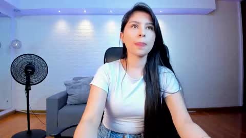 Snapshot of cathalina_santana chatting on September 26, 2025, 7:29 pm Catalina Santana online show from September 26, 2025, 7:29 pm