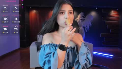 Snapshot of cathalina_santana chatting on October 10, 2025, 6:29 pm Catalina Santana online show from October 10, 2025, 6:29 pm