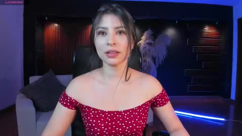Snapshot of cathalina_santana chatting on October 15, 2025, 5:13 pm Catalina Santana online show from October 15, 2025, 5:13 pm