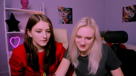 Snapshot of catherine_kitty chatting on February 13, 2025, 4:17 pm Catherine online show from February 13, 2025, 4:17 pm