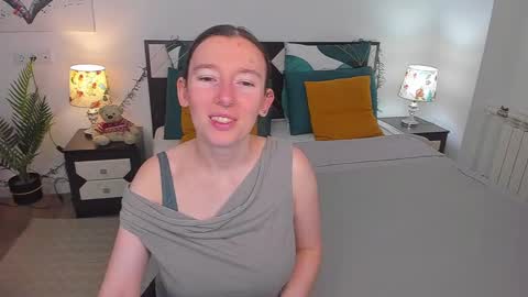 Catrin online show from December 17, 2024, 2:23 am