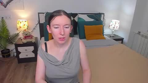 Catrin online show from March 3, 2025, 5:53 am