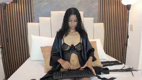 Snapshot of catiusca_reyes_03 chatting on November 22, 2025, 1:21 pm catiusca_reyes_03 online show from November 22, 2025, 1:21 pm