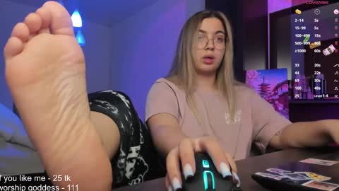 Snapshot of catrinaeuphorina chatting on February 2, 2025, 8:51 pm Catrina or just Cat online show from February 2, 2025, 8:51 pm