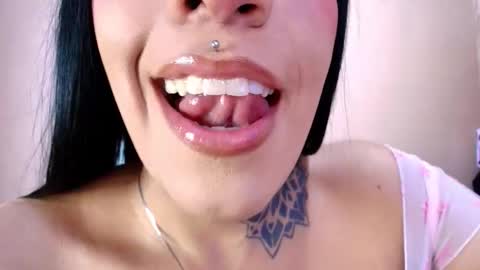 Cattleya online show from February 23, 2026, 2:53 am