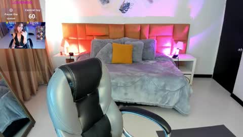 Snapshot of catti_brie_ chatting on October 30, 2025, 11:55 am catti_brie_ online show from October 30, 2025, 11:55 am