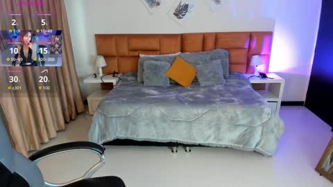 Snapshot of catti_brie_ chatting on October 31, 2025, 11:44 am catti_brie_ online show from October 31, 2025, 11:44 am