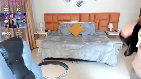 Snapshot of catti_brie_ chatting on November 8, 2025, 10:37 am catti_brie_ online show from November 8, 2025, 10:37 am