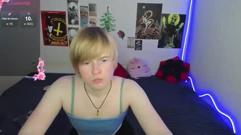 Snapshot of cattie_w_ chatting on January 17, 2026, 1:21 am cattie_w_ online show from January 17, 2026, 1:21 am