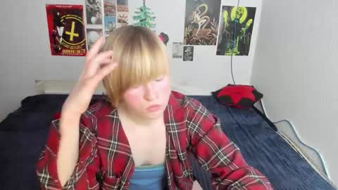 Snapshot of cattie_w_ chatting on February 24, 2026, 1:25 am cattie_w_ online show from February 24, 2026, 1:25 am