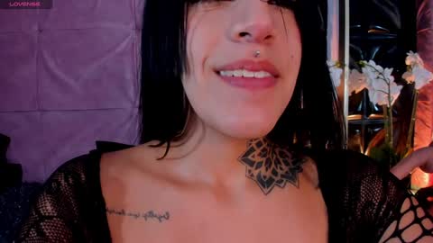 Snapshot of cattleya_jensen chatting on December 18, 2024, 5:31 pm Cattleya online show from December 18, 2024, 5:31 pm