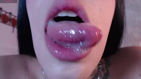 Snapshot of cattleya_jensen chatting on October 13, 2025, 1:22 pm Cattleya online show from October 13, 2025, 1:22 pm