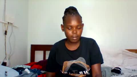 Mecy online show from December 6, 2024, 12:27 pm