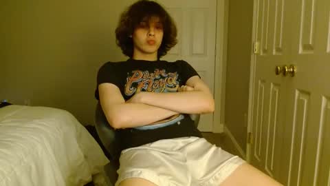 222cayyy online show from December 24, 2024, 2:43 am