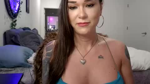 Cayla online show from February 10, 2026, 3:43 am