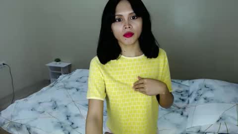 Snapshot of cb_excitment_studios chatting on October 1, 2025, 12:44 pm Selena online show from October 1, 2025, 12:44 pm