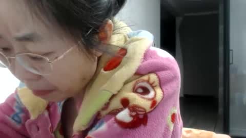 ANNYANNY online show from March 6, 2025, 8:05 pm