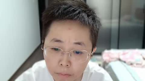 ANNYANNY online show from September 22, 2025, 3:25 pm