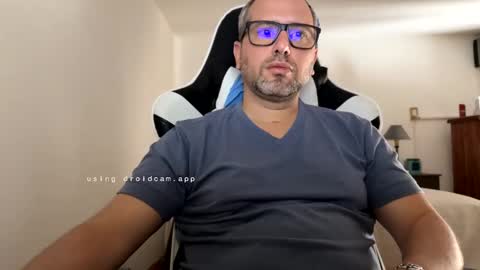 Snapshot of ccmhp1 chatting on October 19, 2025, 6:41 pm Tomys online show from October 19, 2025, 6:41 pm