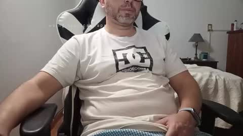 Snapshot of ccmhp1 chatting on October 26, 2025, 8:59 pm Tomys online show from October 26, 2025, 8:59 pm