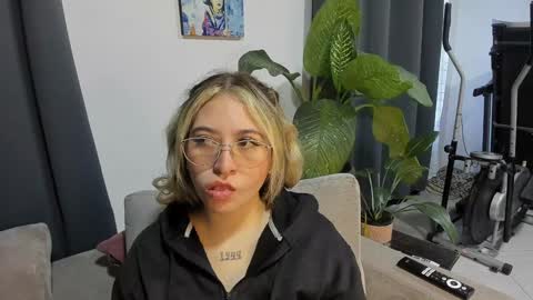 ccuteass online show from December 4, 2024, 11:30 am