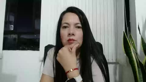 ceci online show from September 22, 2025, 11:29 pm