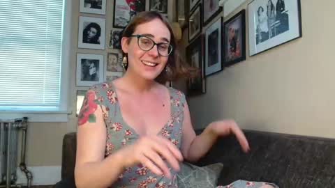 Snapshot of cecilysaintclaire chatting on February 18, 2025, 10:03 pm Cecily Saint Claire online show from February 18, 2025, 10:03 pm