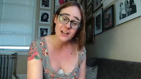 Snapshot of cecilysaintclaire chatting on February 26, 2025, 3:19 pm Cecily Saint Claire online show from February 26, 2025, 3:19 pm