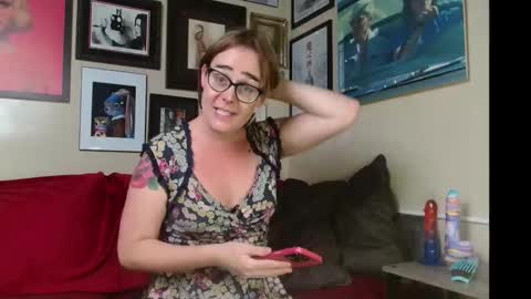 Snapshot of cecilysaintclaire chatting on October 21, 2025, 12:17 pm Cecily Saint Claire online show from October 21, 2025, 12:17 pm