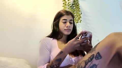 Snapshot of cedrela_gomez chatting on December 22, 2025, 10:07 pm CEDRELARYAN online show from December 22, 2025, 10:07 pm