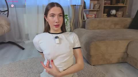 Josie Manesi online show from December 5, 2025, 6:44 am