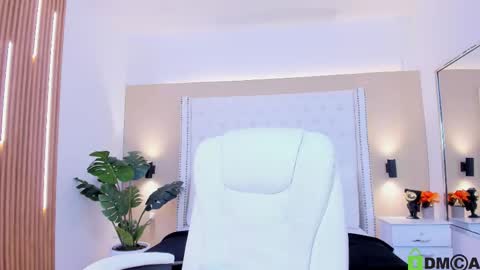 Celeste Wayne online show from November 11, 2025, 8:31 pm