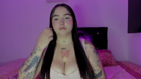 Snapshot of celeste_y_pipe chatting on June 9, 2026, 3:29 am Celeste Y Pipe online show from June 9, 2026, 3:29 am