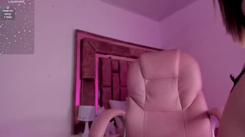 Snapshot of celestecute_ chatting on March 11, 2025, 4:21 am Celeste INSTAGRAM Celestecute 01 online show from March 11, 2025, 4:21 am