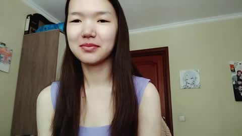 Molly online show from May 12, 2026, 10:12 am