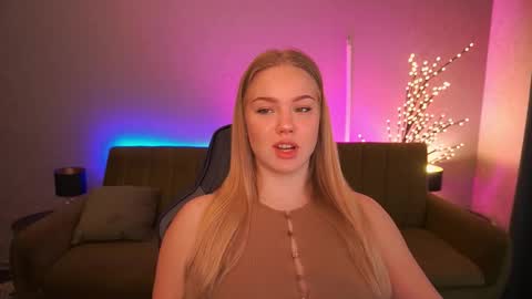 celestenoirr online show from October 13, 2025, 6:13 am