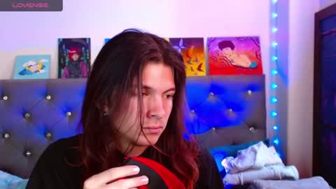 I am Valentinn online show from March 7, 2025, 2:56 pm