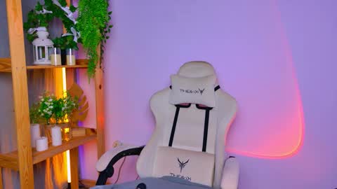  Celine  online show from February 21, 2026, 4:13 am