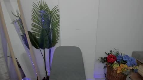 Celine Roxelle online show from October 10, 2025, 6:51 pm