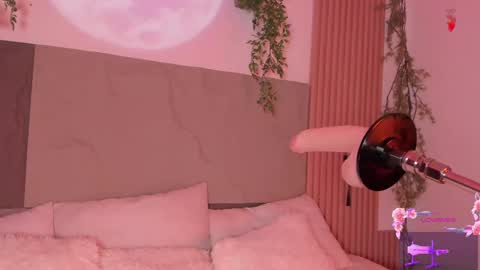 Hello guys my name is Sofi and Lizzie and  Vanessa online show from September 20, 2025, 4:02 am