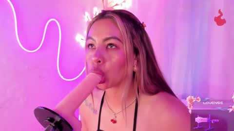 Hello guys my name is Sofi and Lizzie and  Vanessa online show from October 2, 2025, 2:29 am