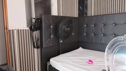 Cerecita  online show from March 10, 2026, 10:53 am