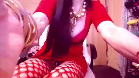 Snapshot of cerisedodd chatting on January 19, 2026, 12:58 am Cerise online show from January 19, 2026, 12:58 am