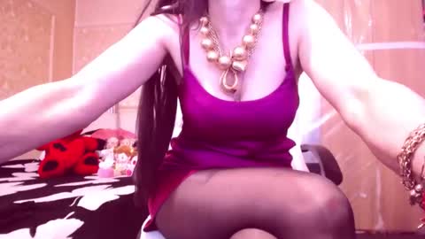 Snapshot of cerisedodd chatting on February 3, 2026, 6:40 am Cerise online show from February 3, 2026, 6:40 am