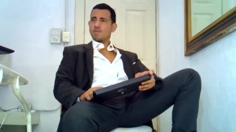 Cesar online show from March 3, 2025, 8:32 pm