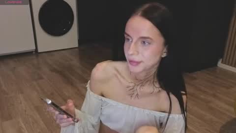Snapshot of ceserisisi chatting on April 19, 2026, 10:56 pm Livia online show from April 19, 2026, 10:56 pm