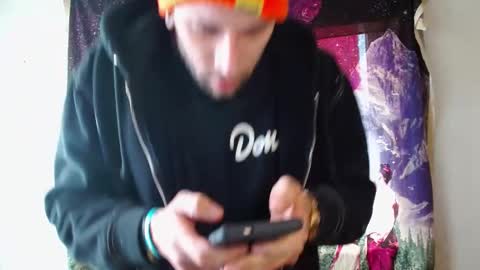 cguffey2284 online show from February 4, 2025, 6:06 pm